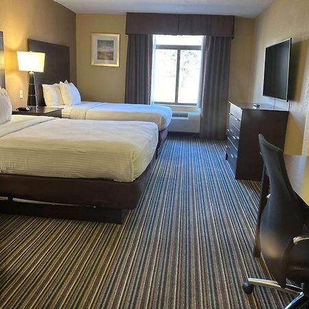 Best Western Plus Harrisburg East Inn&Suites Extérieur photo