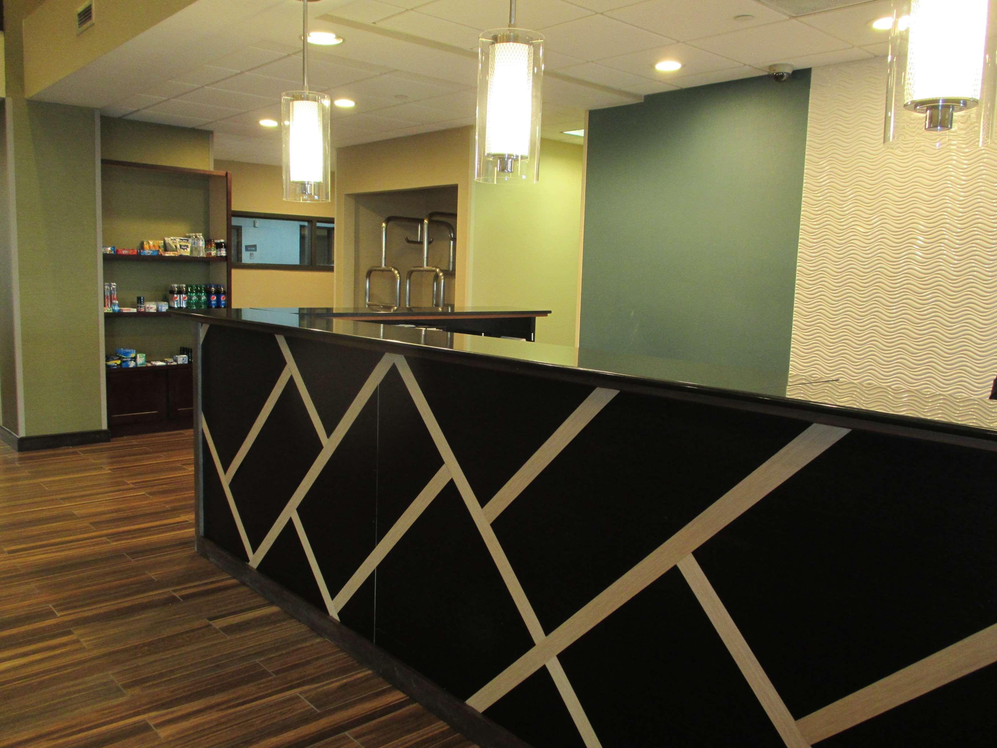 Best Western Plus Harrisburg East Inn&Suites Extérieur photo