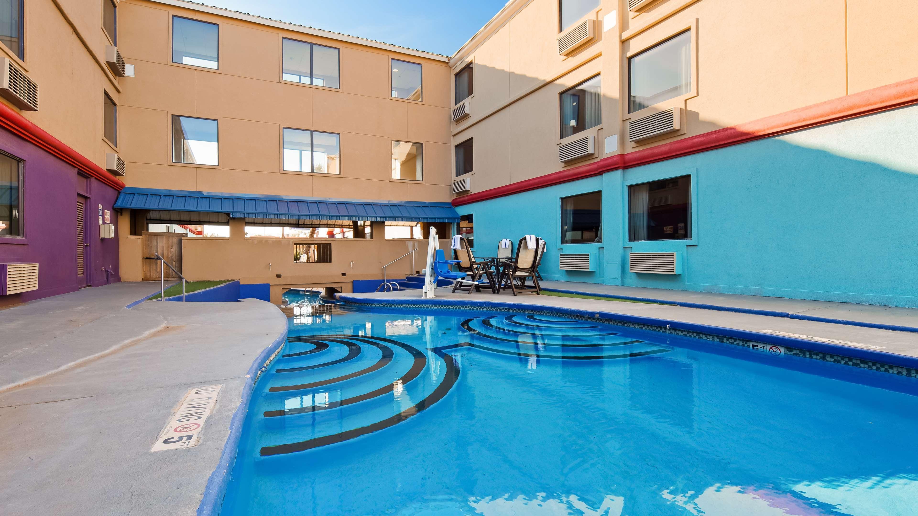 Best Western Plus Harrisburg East Inn&Suites Extérieur photo