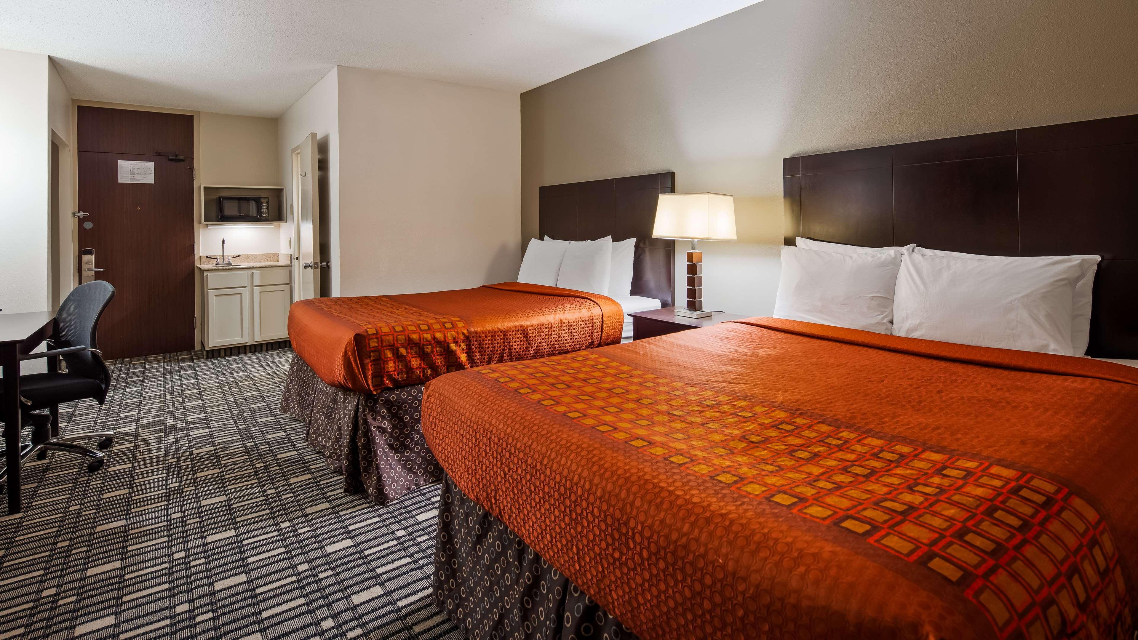 Best Western Plus Harrisburg East Inn&Suites Extérieur photo