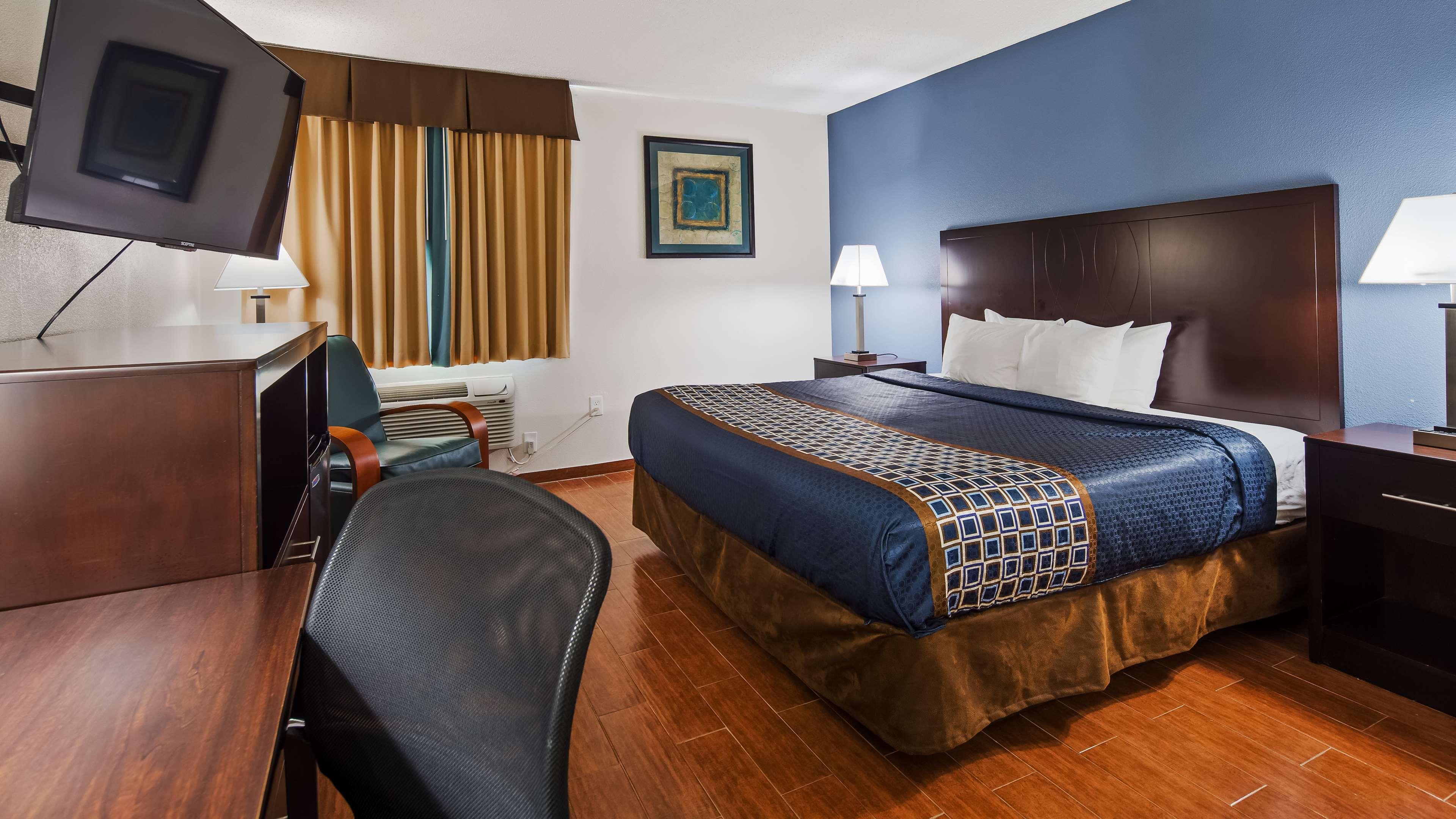 Best Western Plus Harrisburg East Inn&Suites Extérieur photo