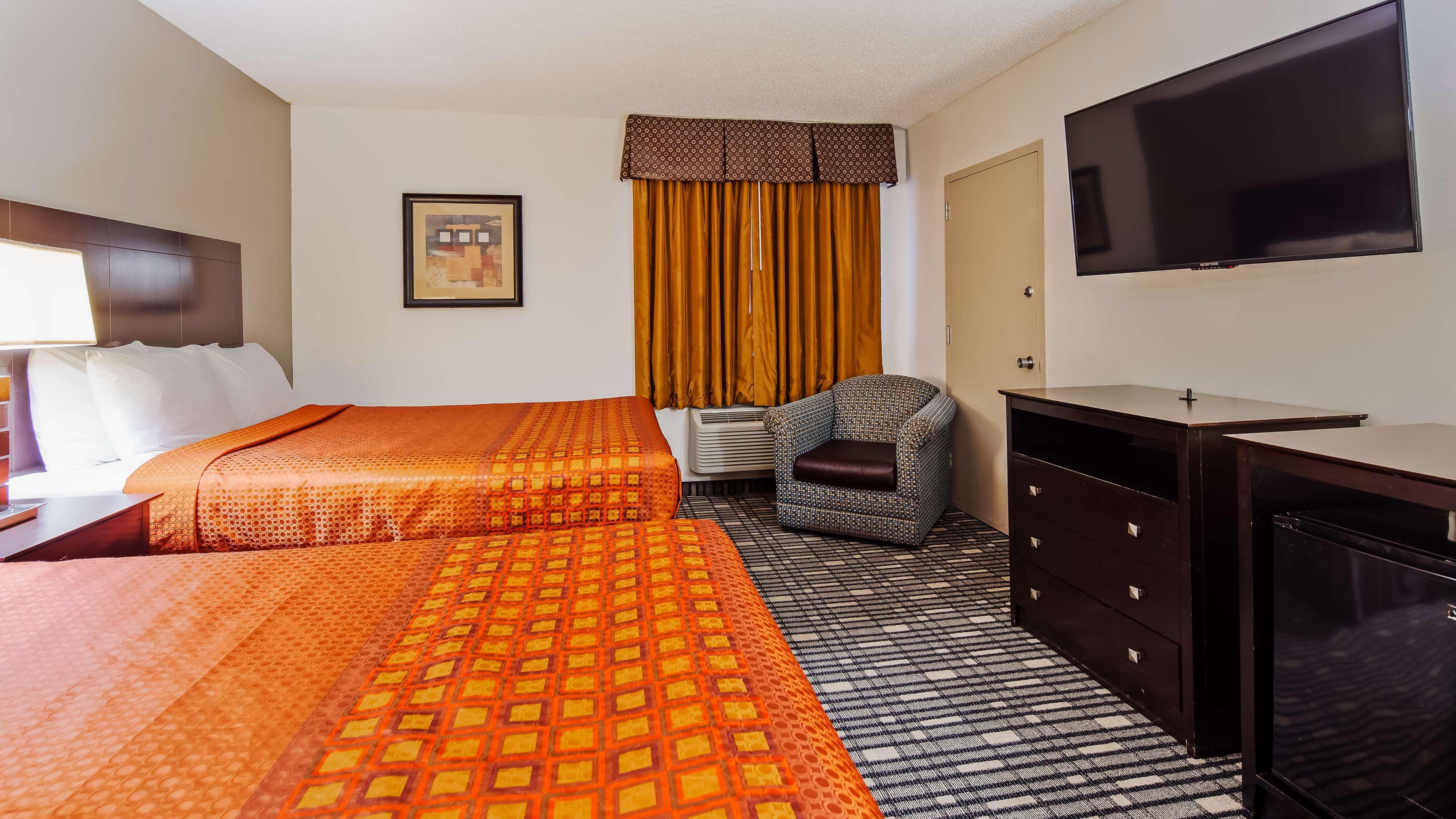 Best Western Plus Harrisburg East Inn&Suites Extérieur photo