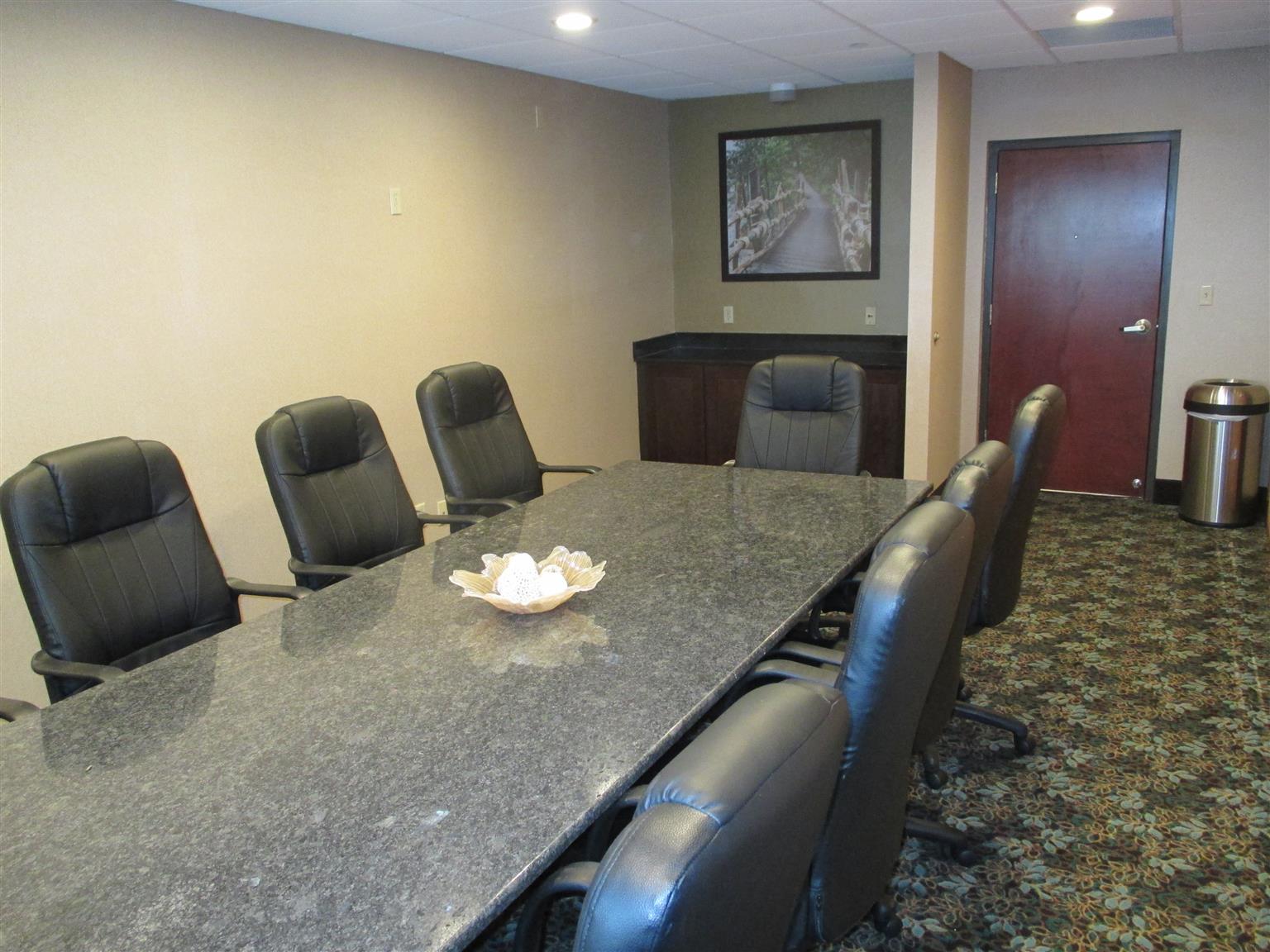 Best Western Plus Harrisburg East Inn&Suites Extérieur photo
